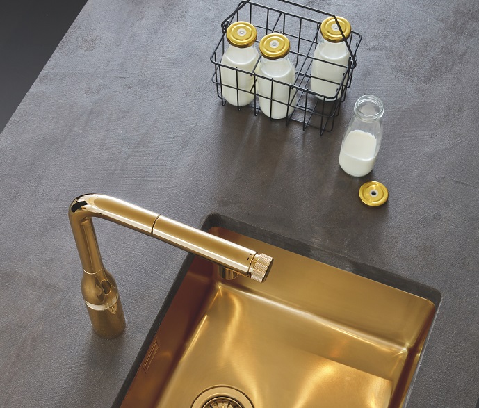 تصاميم عالية الجودة مع مجموعة "جروهي" لتجهيزات المطابخ